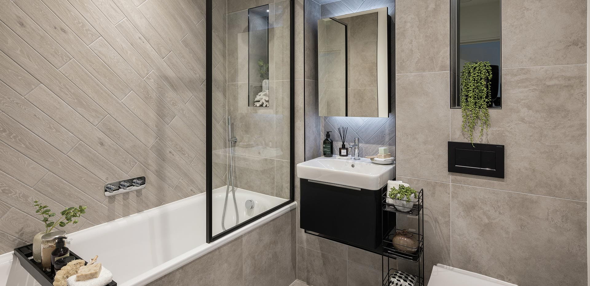 2 Bedroom Show Apartment Shower Room