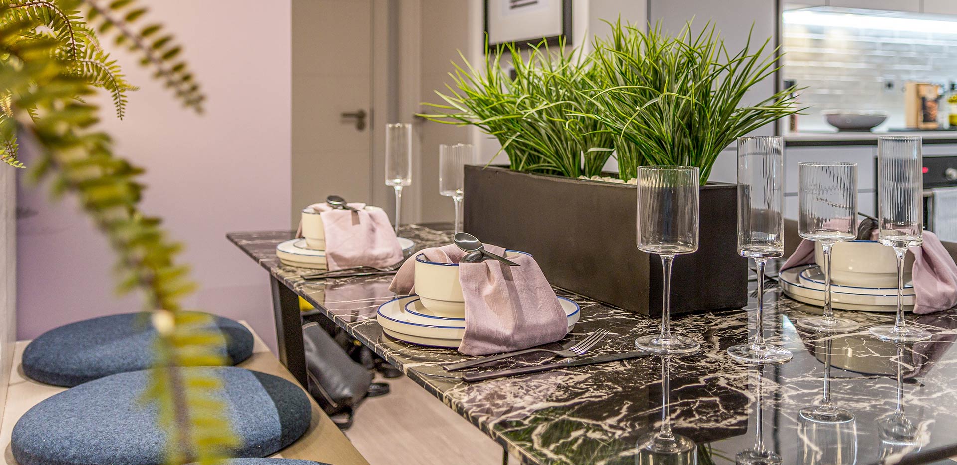 Horlicks Quarter kitchen including breakfast bar