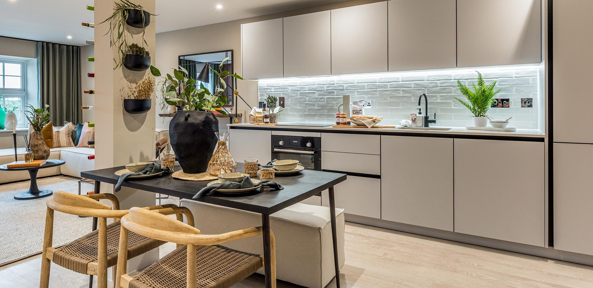 Horlicks Quarter, spacious dining and kitchen