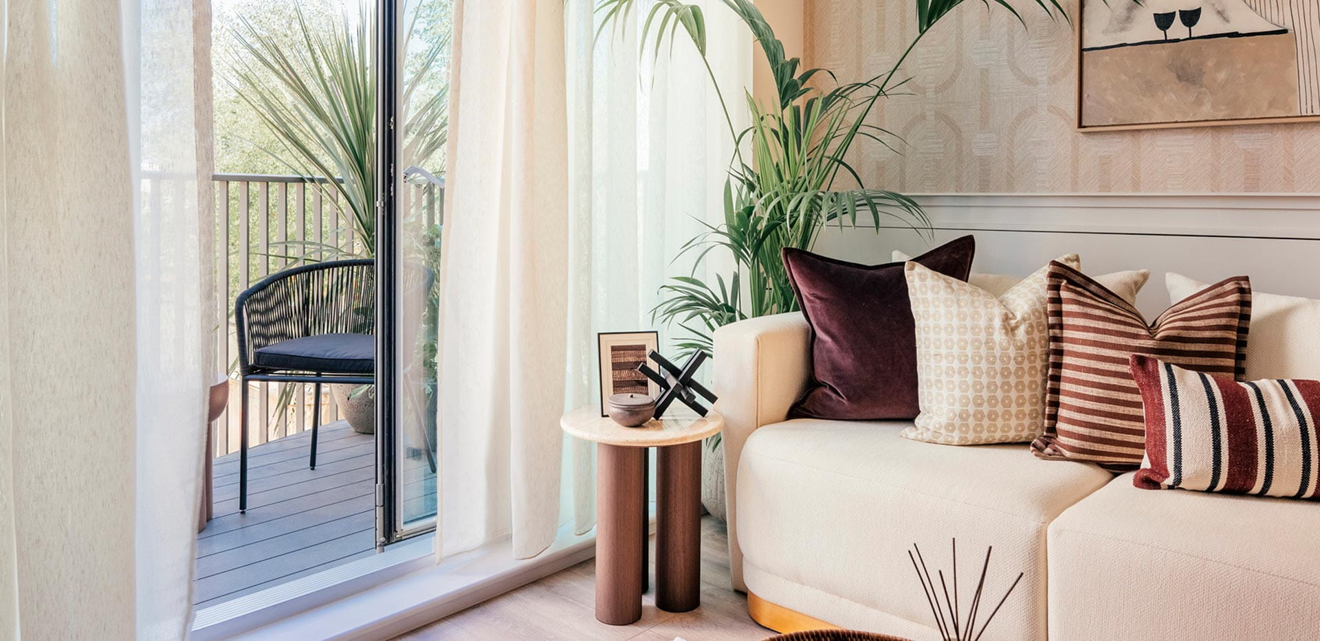 Horlicks Quarter, light and airy living space and balcony