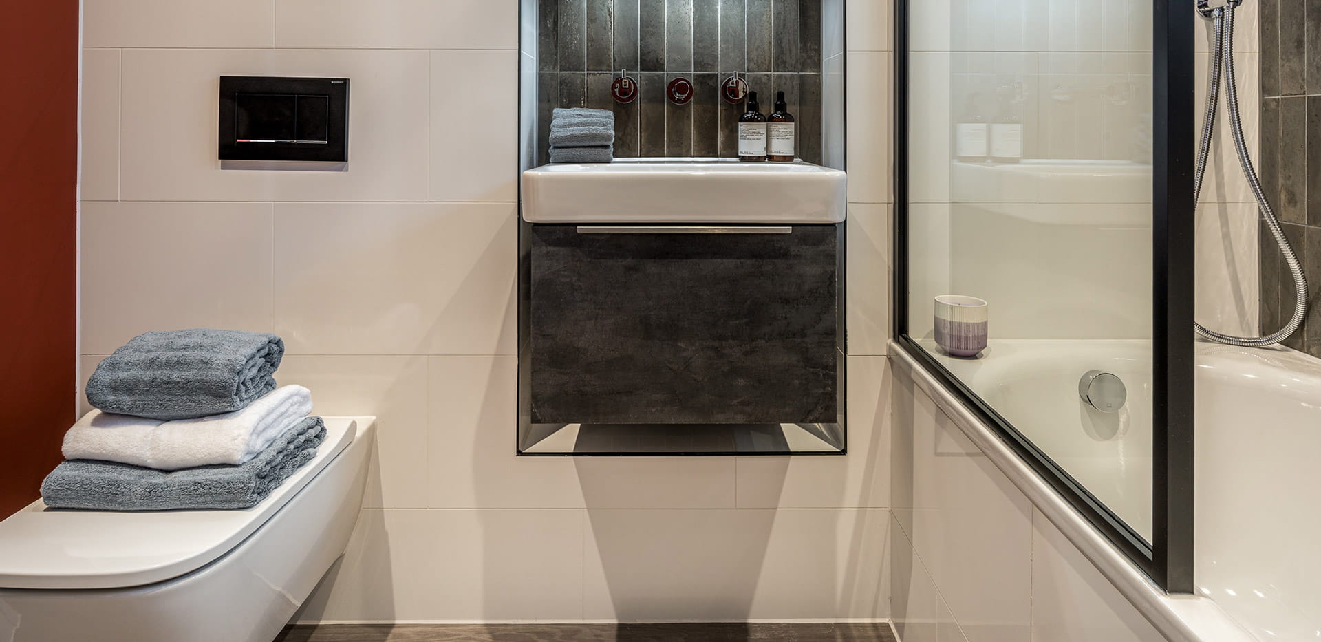 An interior Bathroom image at Horlicks Factory