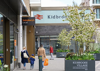 Kidbrooke Village, Connectivity