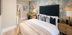 Royal Terrace townhouse bedroom with a central double bed