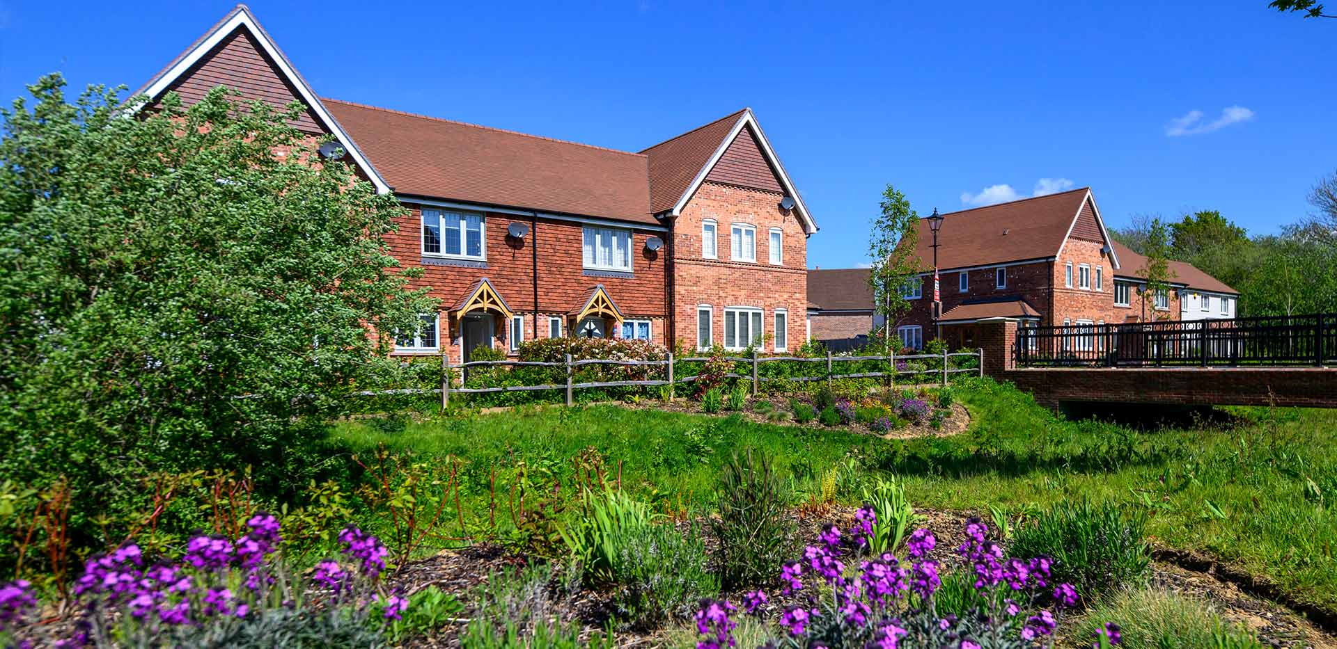 An exterior image of Leighwood Fields homes and green space