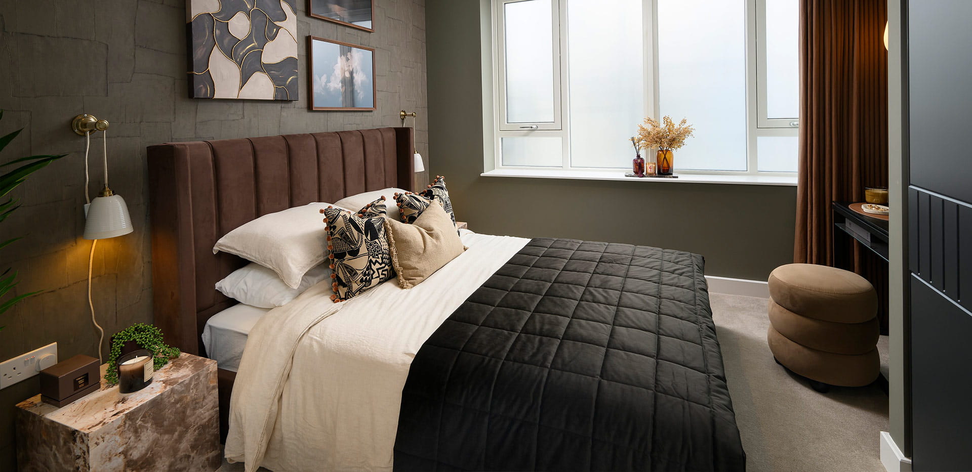 An interior Bedroom image at Lombard Square