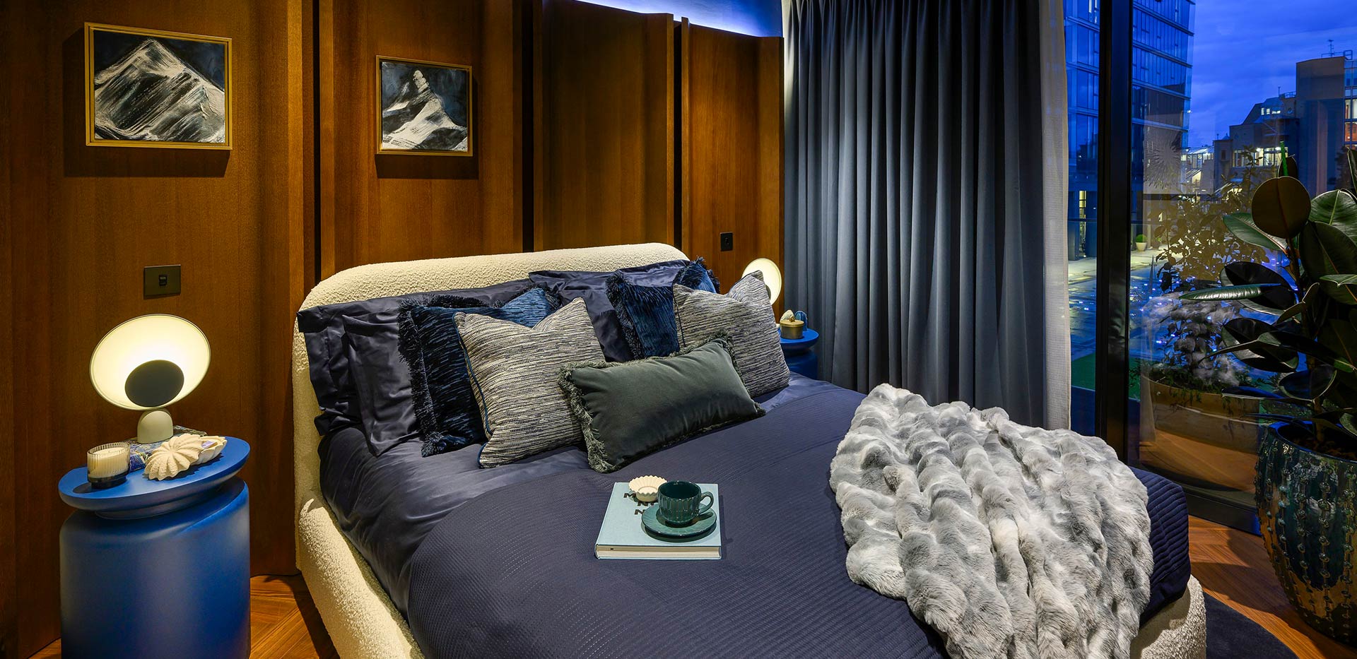 An image of a bedroom from a 3 bedroom showhome at London Dock