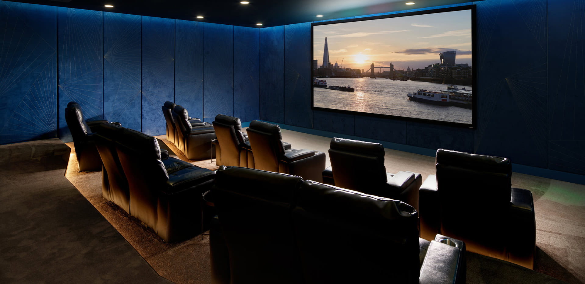 London Dock, Facilities, Cinema room