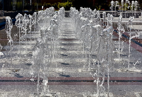 The water fountains at London Dock