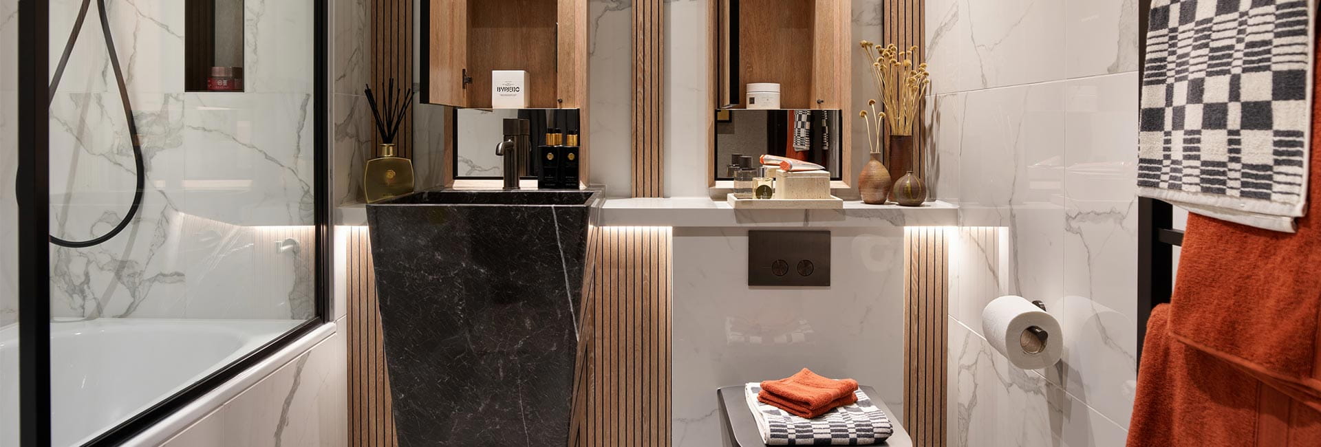 An interior Bathroom image at London Dock