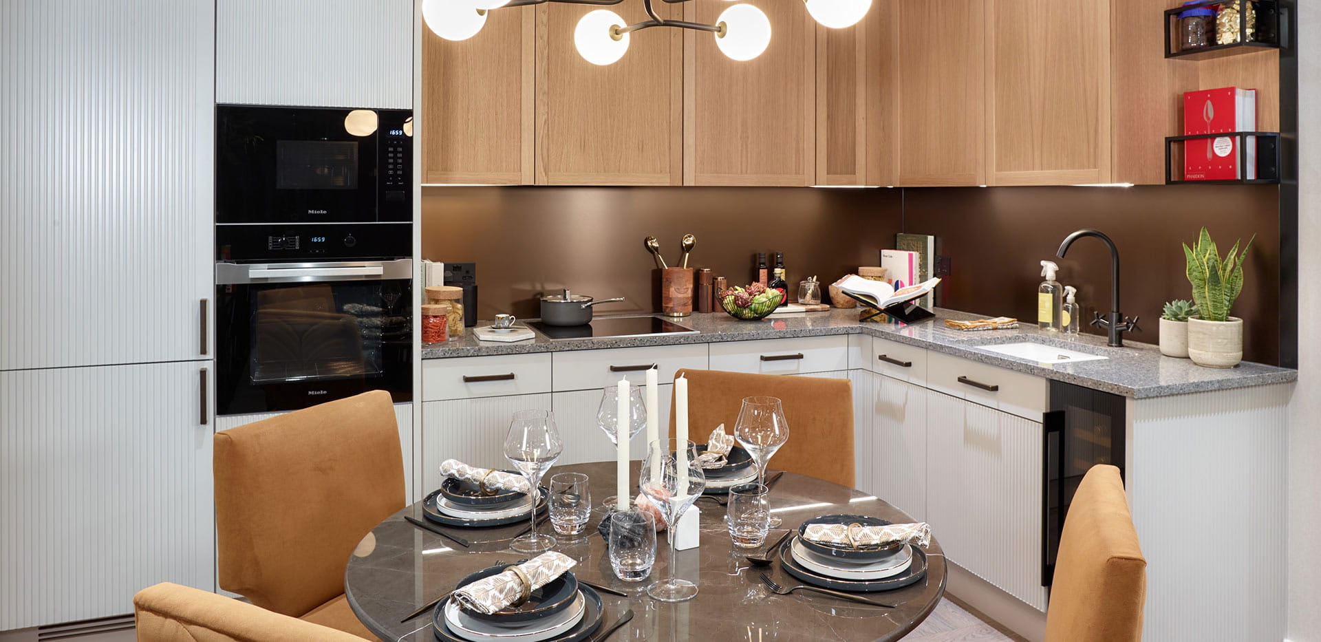 An interior Dining / Kitchen image at Saffron Wharf, London Dock