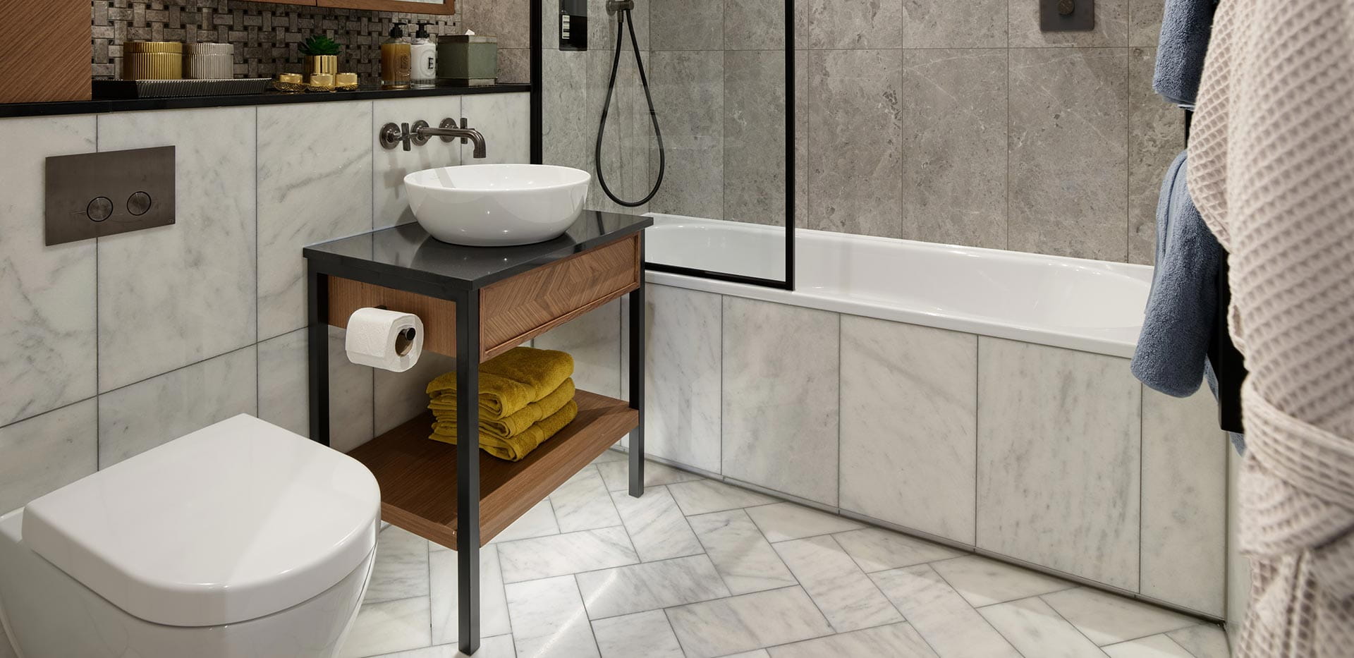 An image of a Bathroom at Saffron Wharf