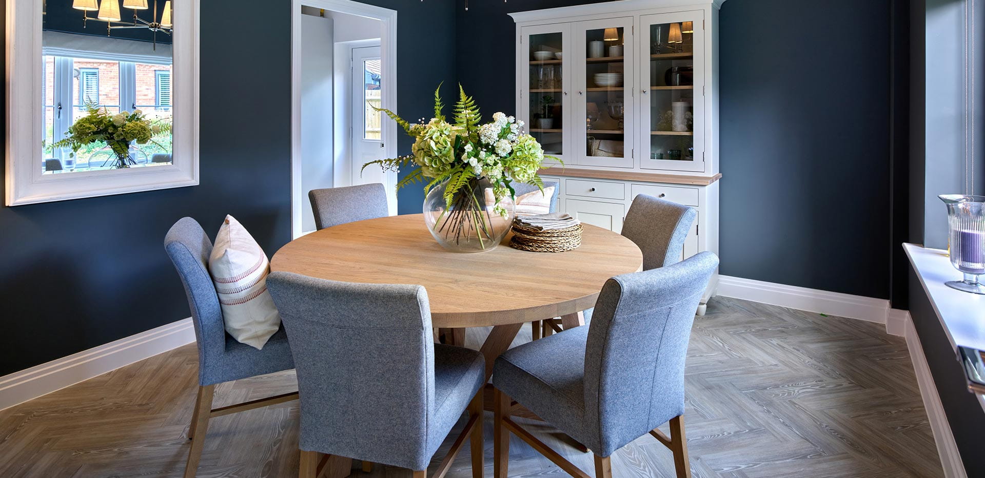 An interior Dining area image at Oakhill Copse