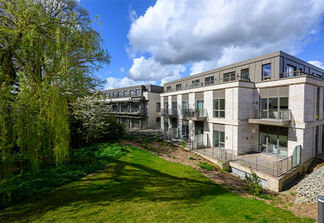 Oakhill House apartments exterior photo