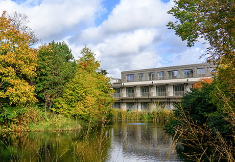Oakhill House apartments exterior photo