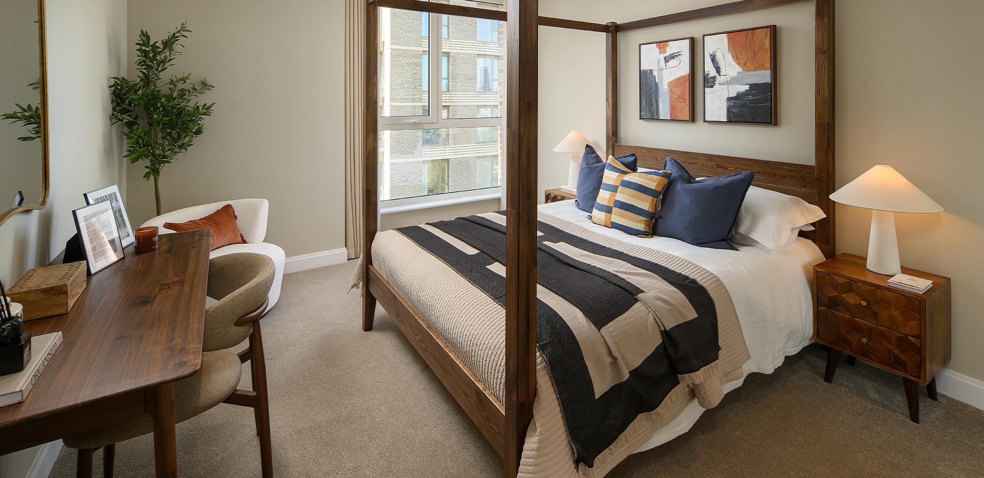 Oval Village, Interior, Bedroom