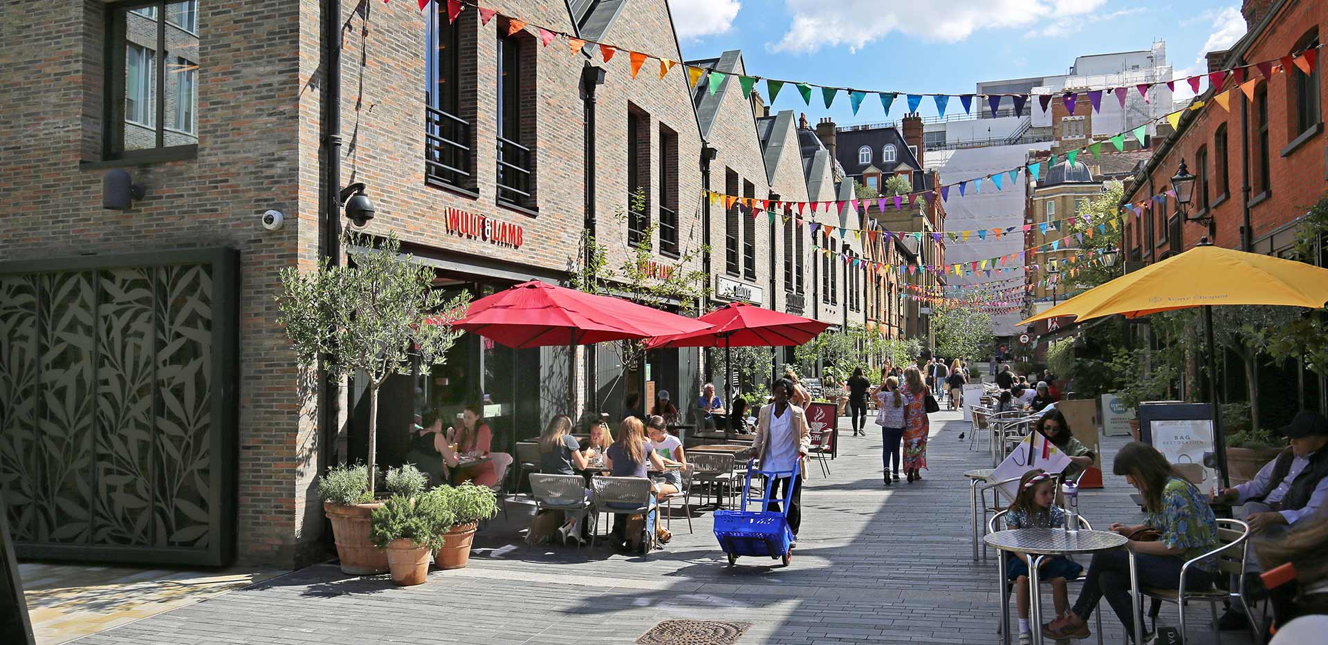 Community dining, Chelsea Bridge Wharf local area