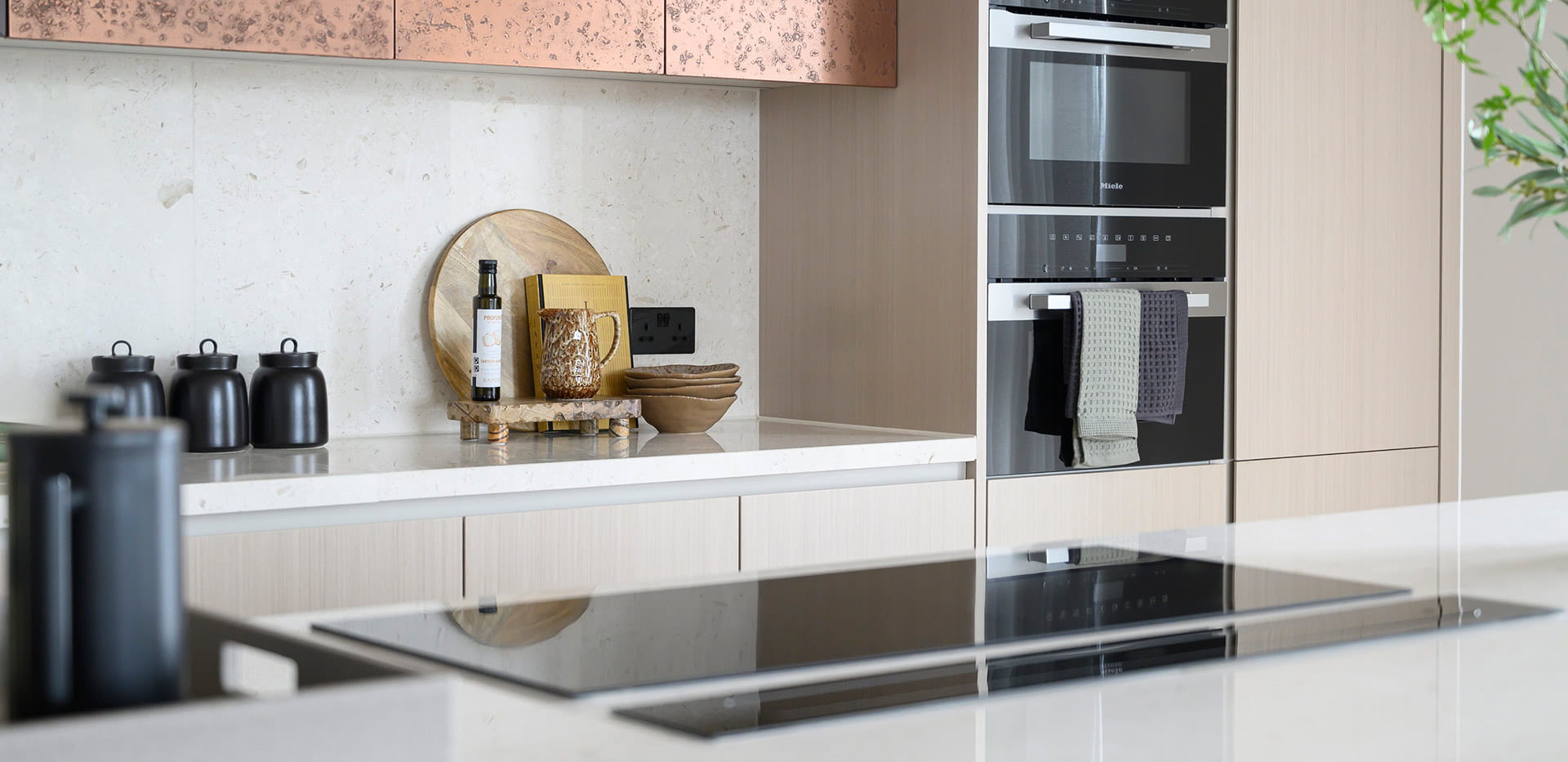 St William, Prince of Wales Drive, Interior, Living