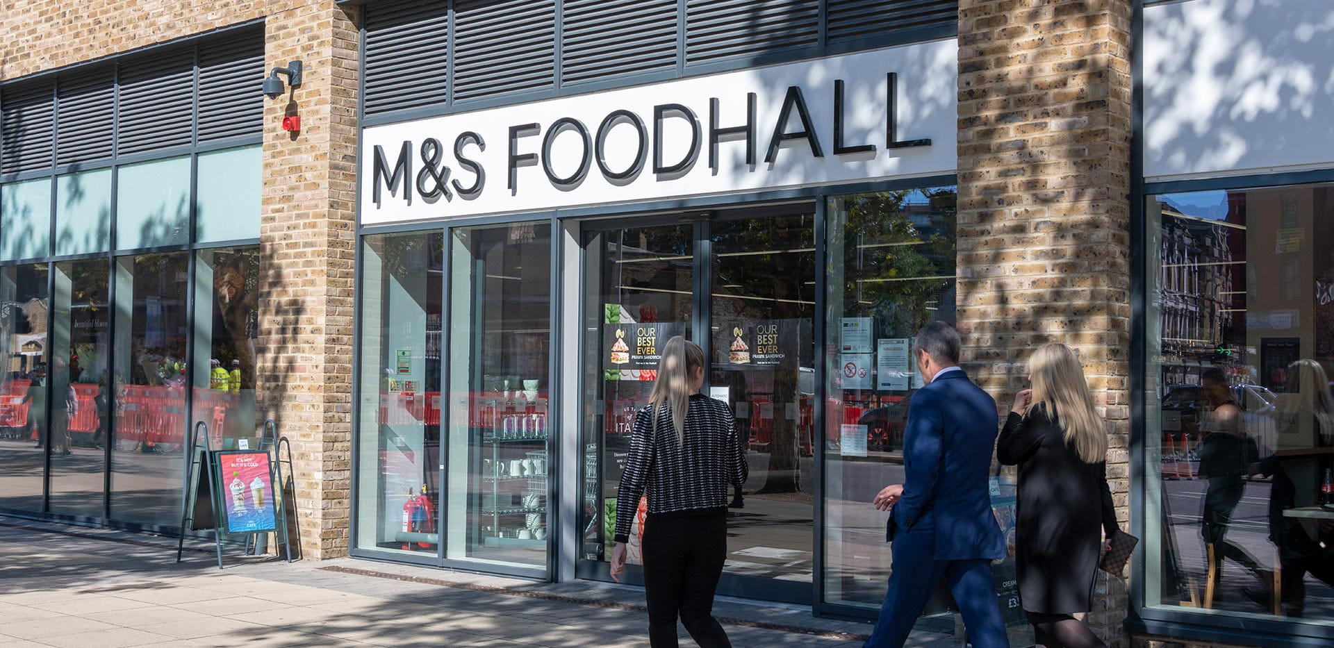 An image of the local amenities at Royal Arsenal Riverside