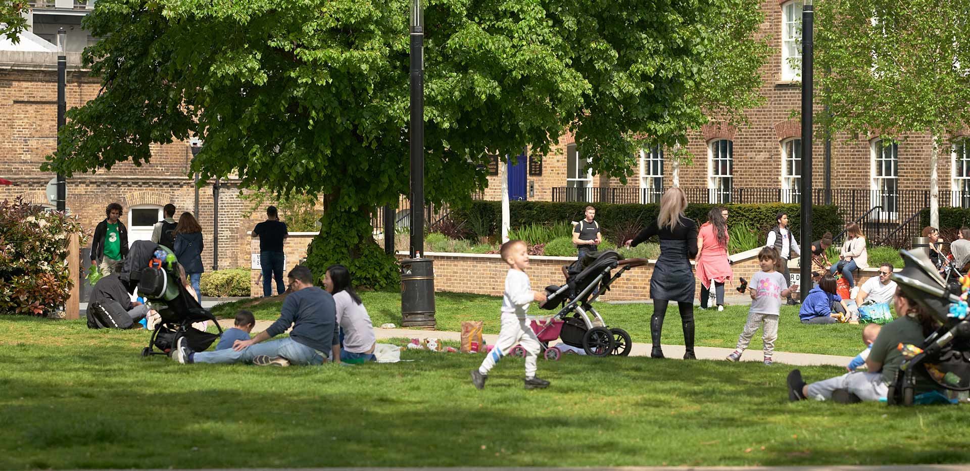 An image of the local amenities at Royal Arsenal Riverside