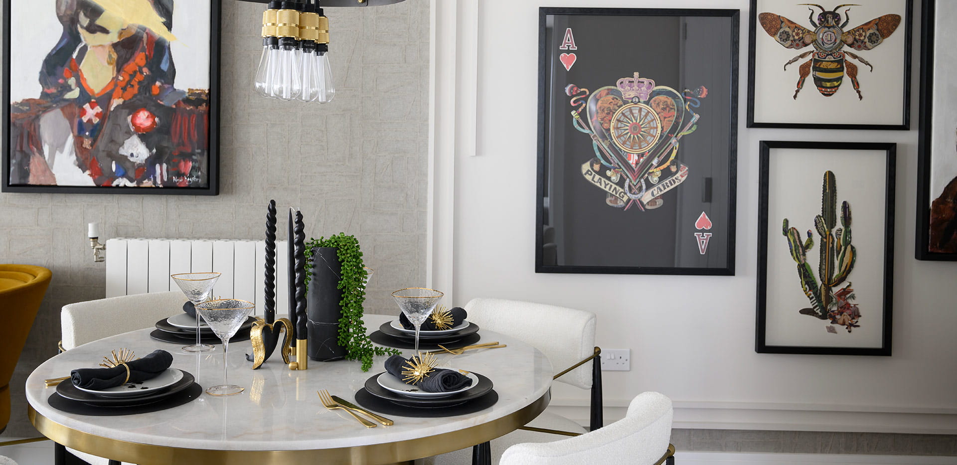 Internal image of the dining area at Seafarers Wharf