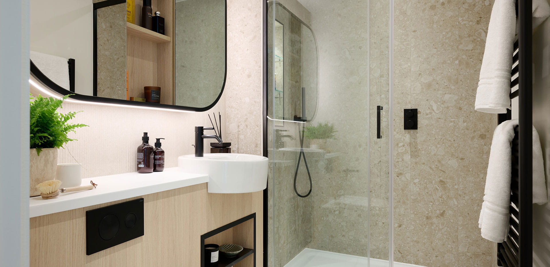An interior ensuite image within a Silkstream showhome