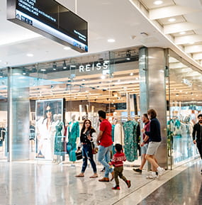 Jubilee Place Shopping at Canary Wharf