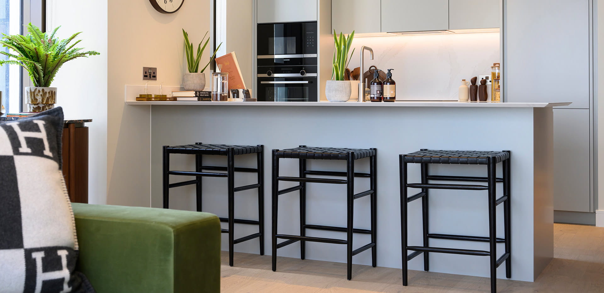 An interior Kitchen image at South Quay Plaza