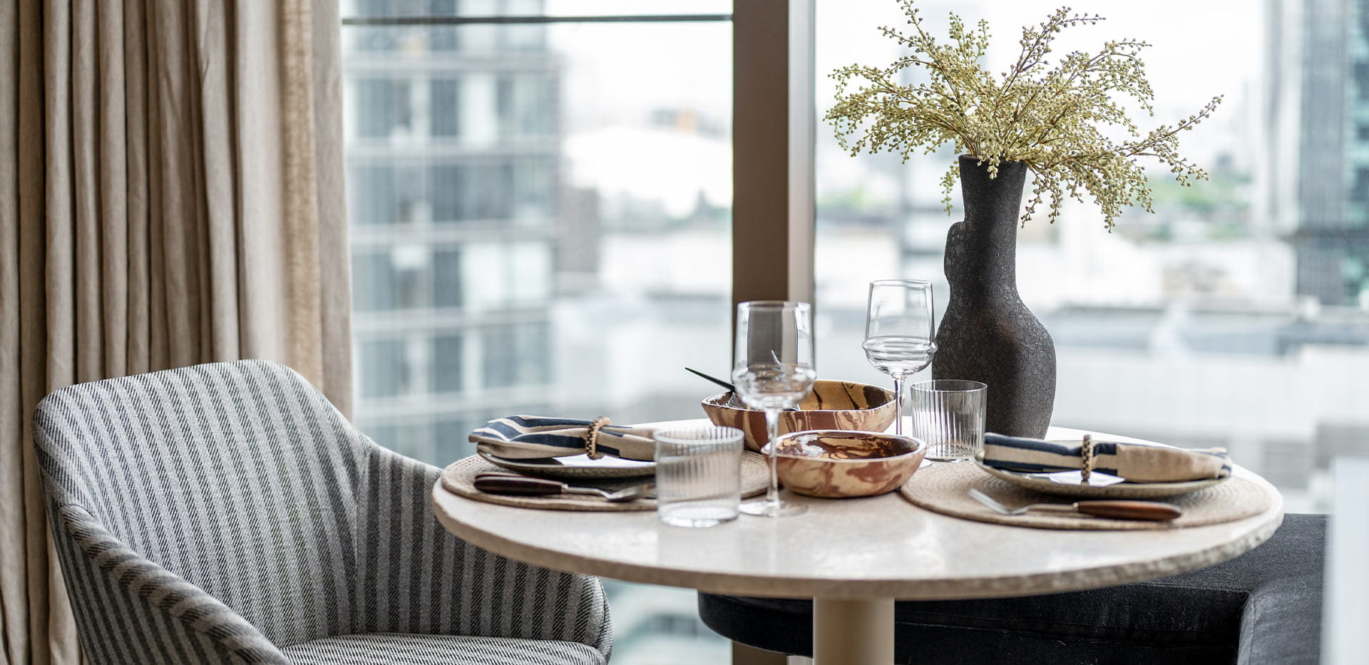 South Quay Plaza, Interior, Dining Room