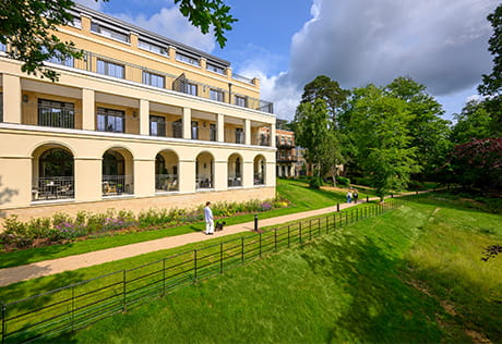 An exterior daytime image at Stueart Library at Sunningdale Park