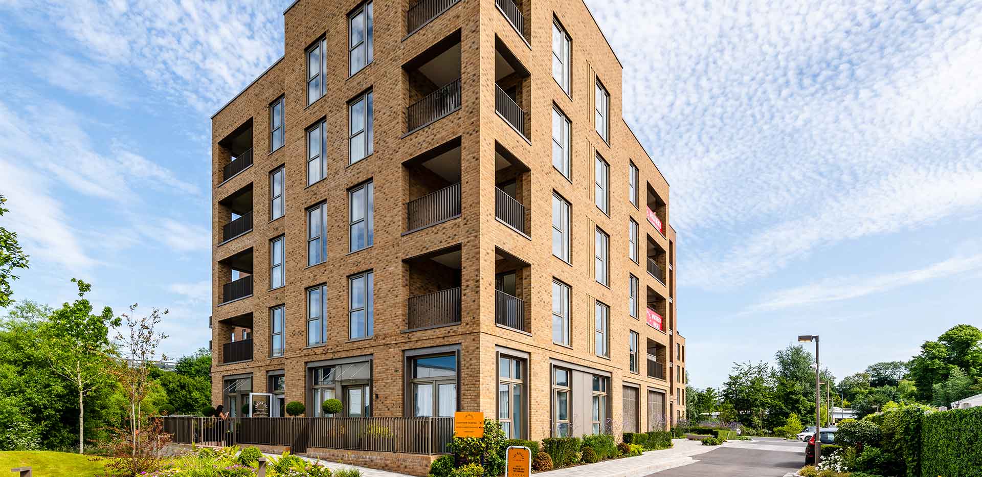 St William, The Arches, External Photography