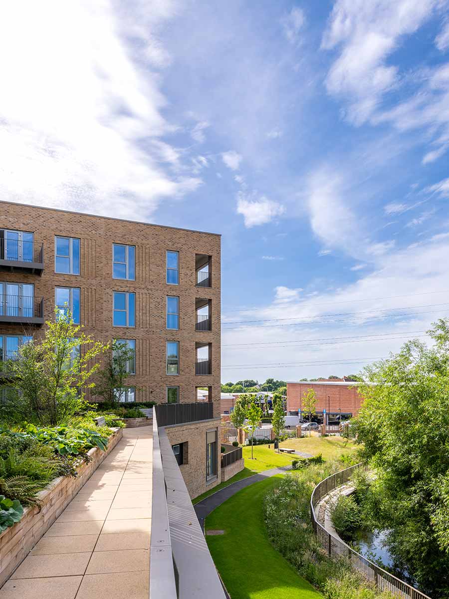 The Arches, Exterior