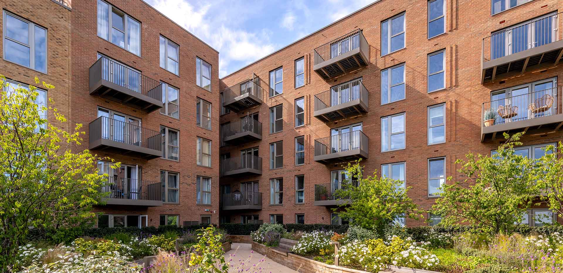 St William, The Arches, External Photography