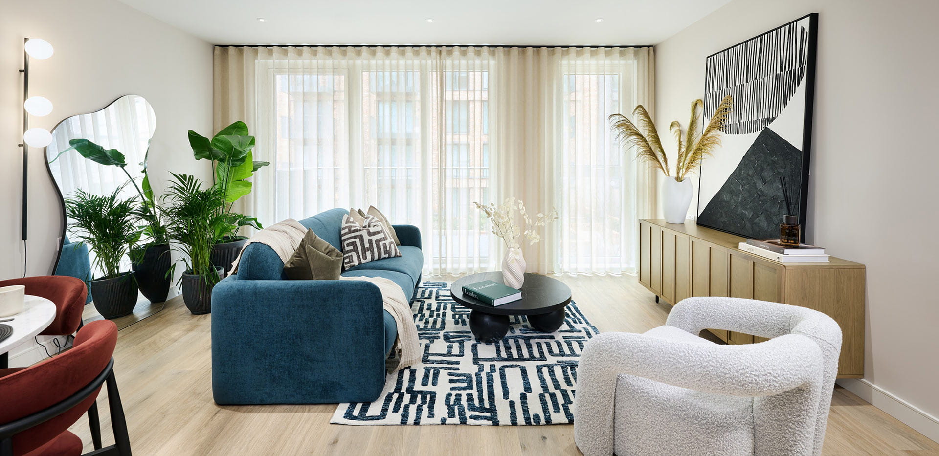 An image of the living room within property 297 at Quadrant House