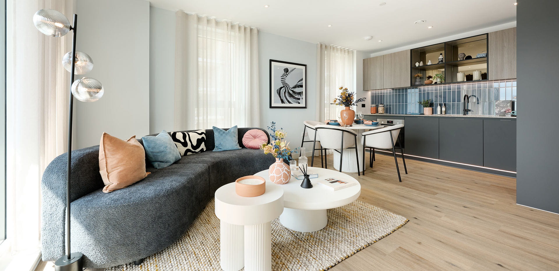 An image of the living area within property 332 at Quadrant House