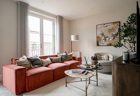 Trent Park - Fully furnished showhome, cosy and light lounge space