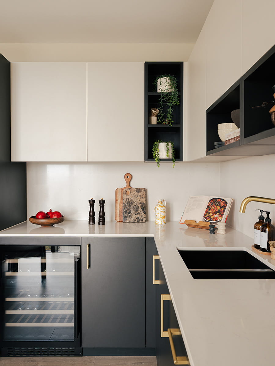 TwelveTrees Park, property 31.06, spacious kitchen with a light design