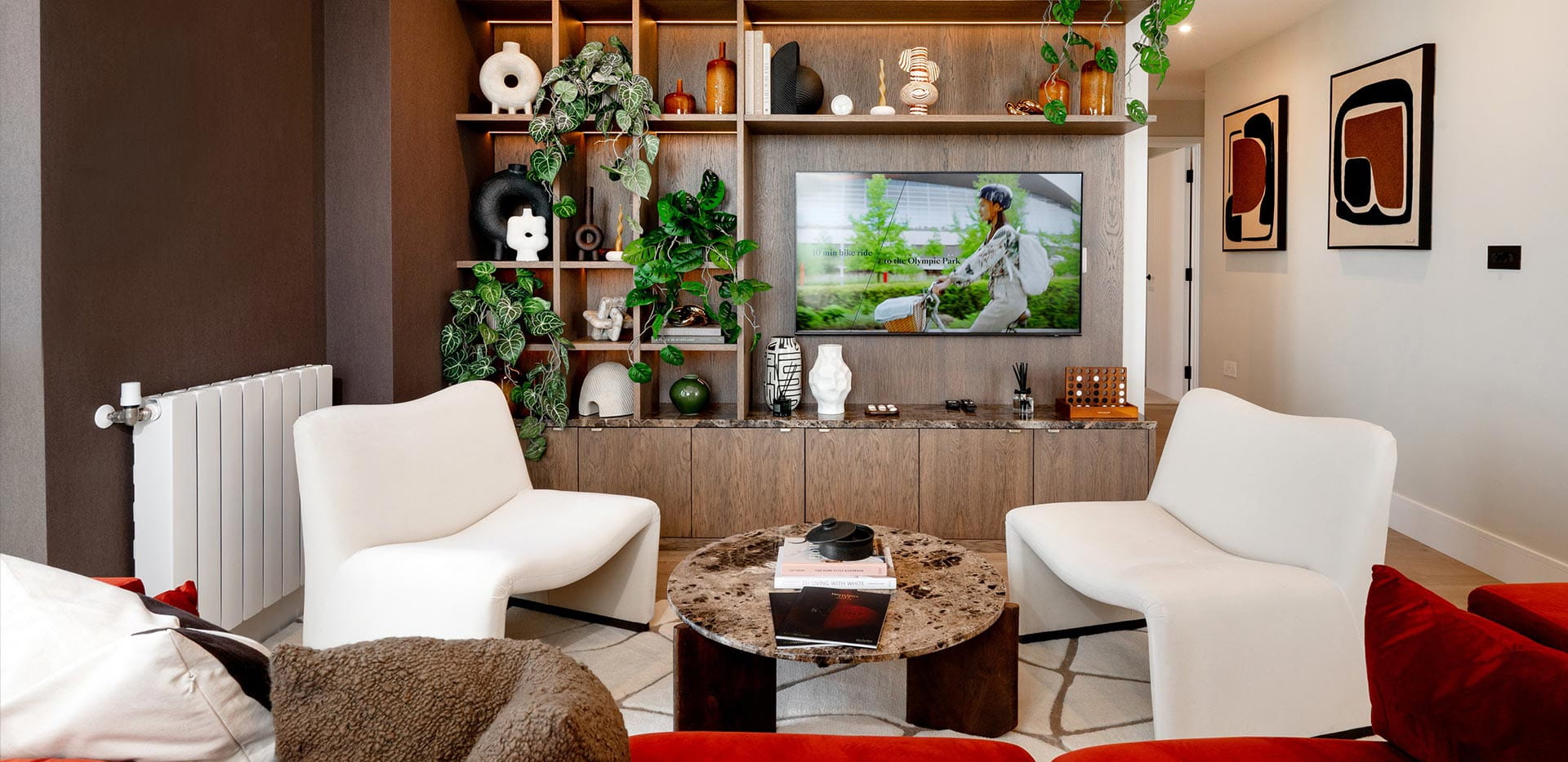 Redwood 3 bedroom showhome cosy living space