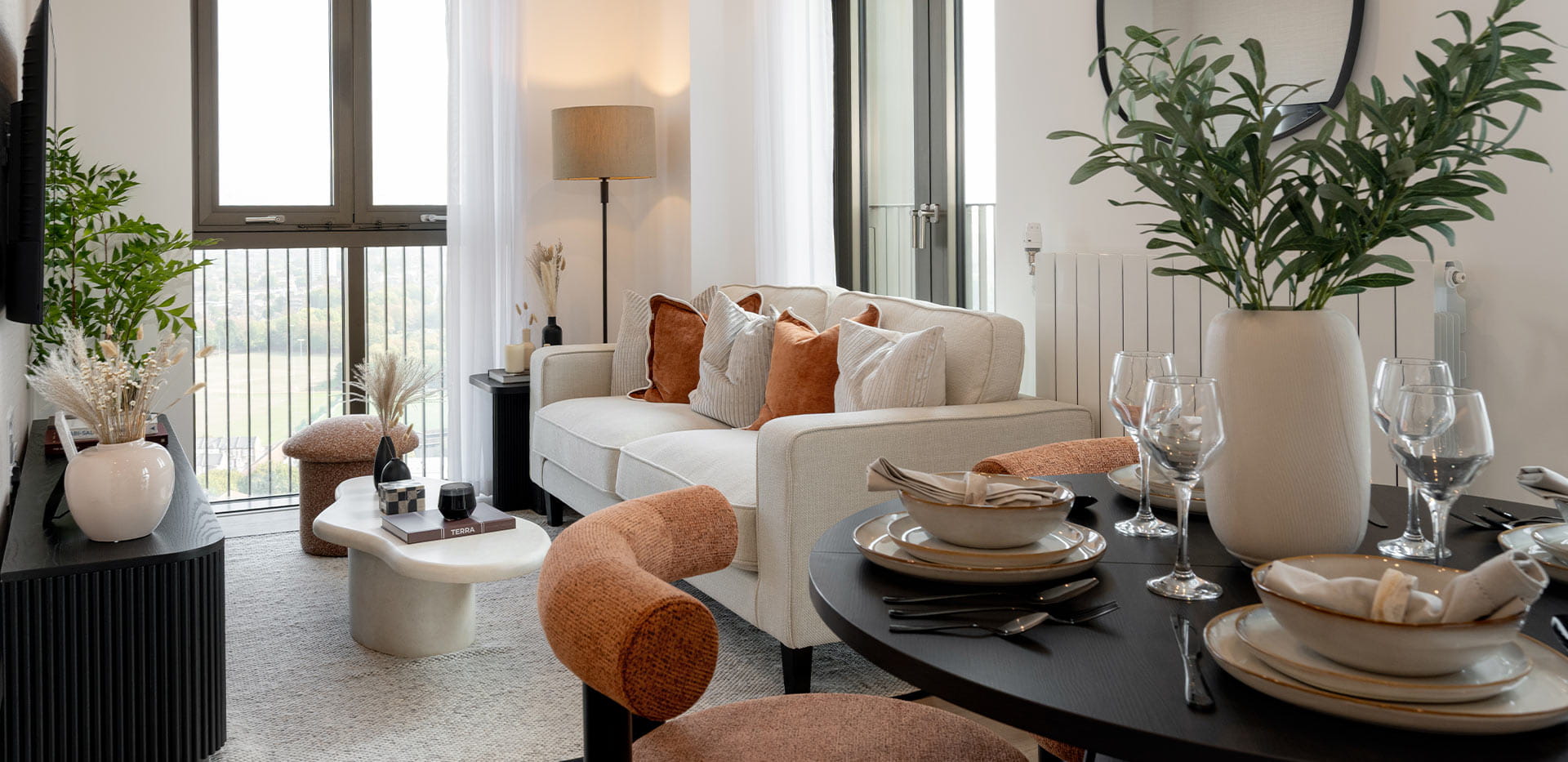 Interior image of a dining/ living room at Twelvetrees Park