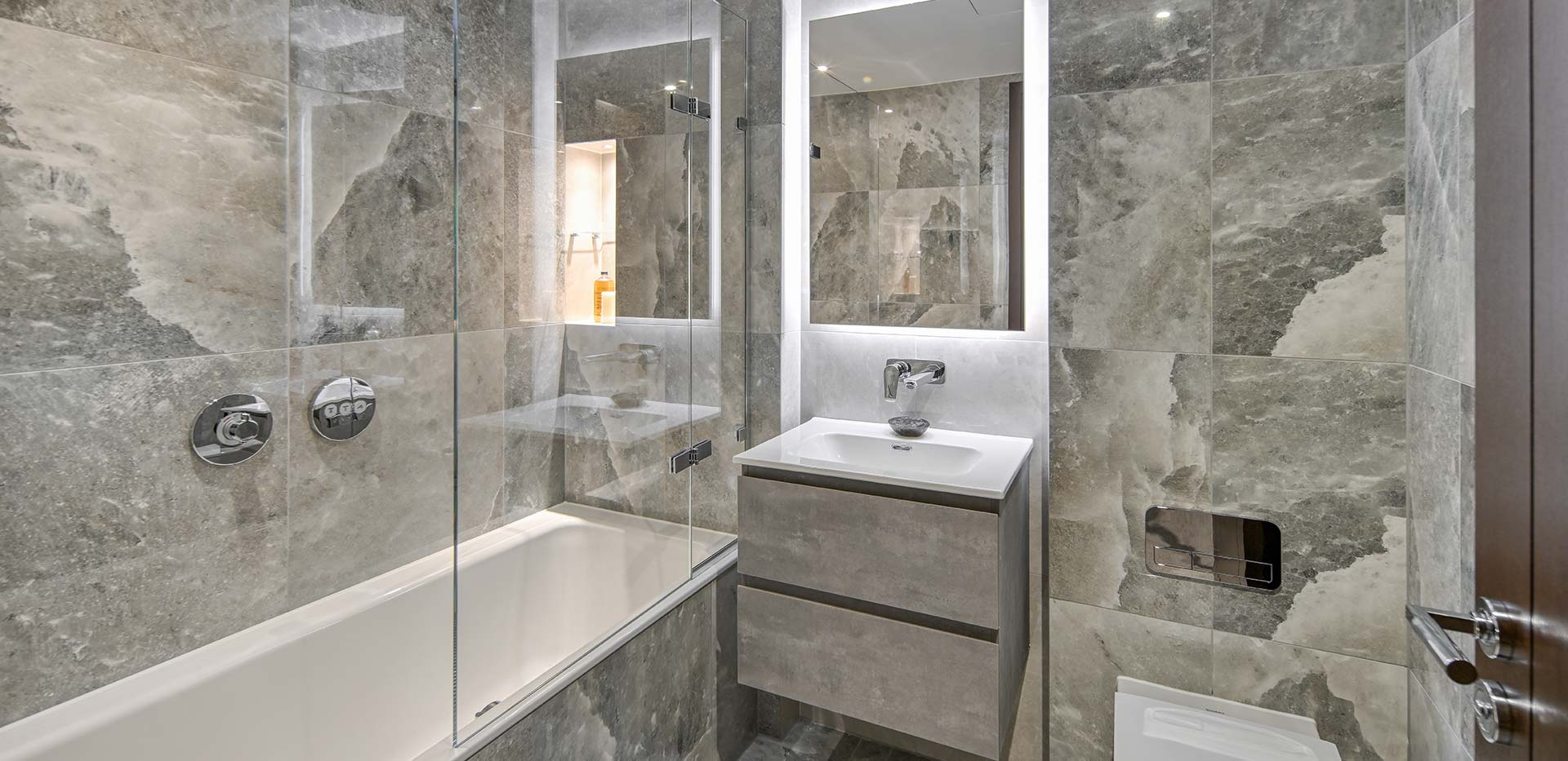 The Residences Show Apartment Bathroom