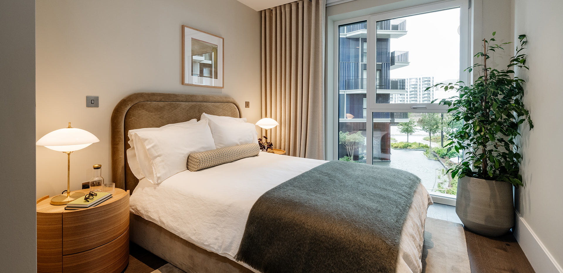 An interior bedroom image at The Cascades Three & Four