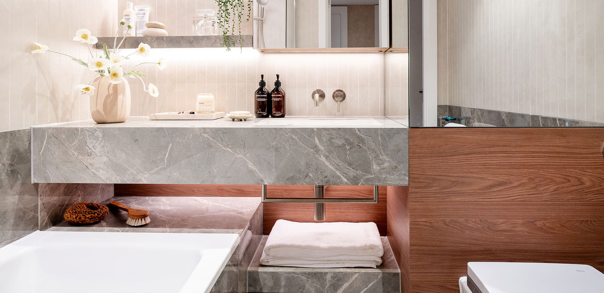 An interior image of the Bathroom at apartment S1.04