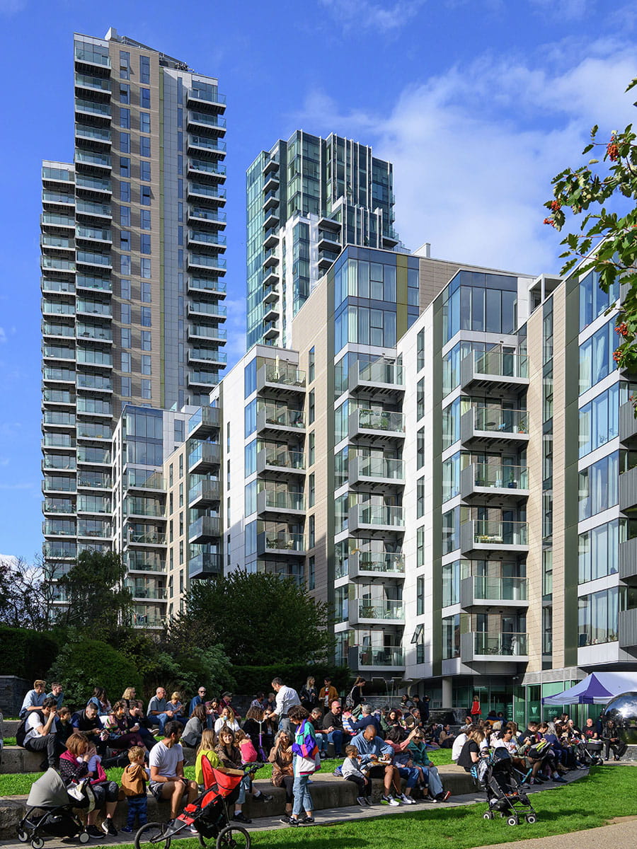 Woodberry Down, Local Area