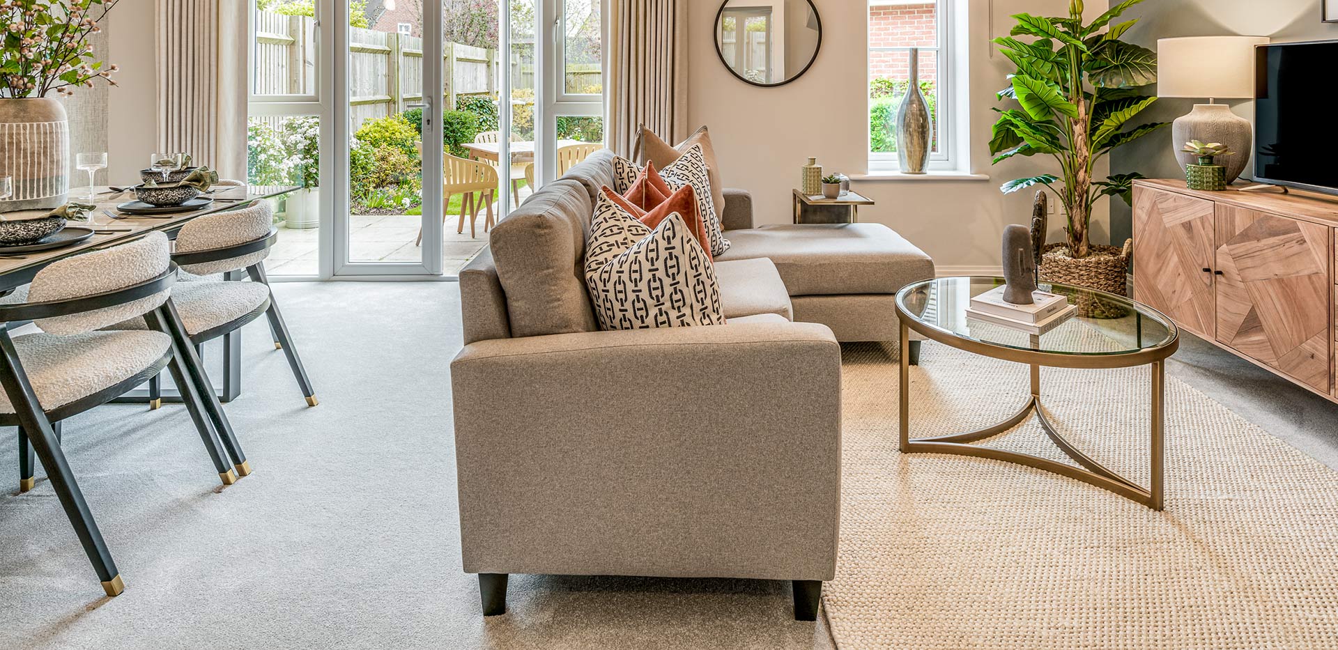 Woodhurst Park, Waters Reach, 3 Bedroom House, Living