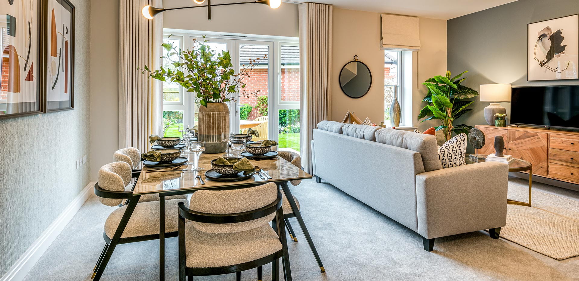 Woodhurst Park, Waters Reach, 3 Bedroom House, Living / Dining