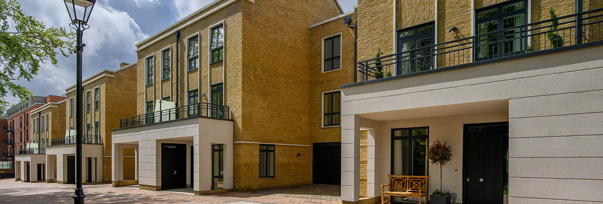 Knights Quarter - Royal Terrace Exterior Image